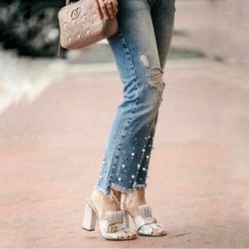 Free People Pearl Crop Jean Straight Leg Light Wash Raw Hem Beaded‎ Size W25